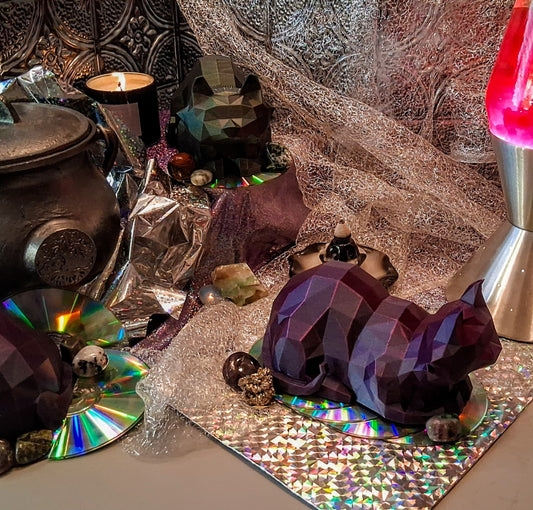 Low Poly Cat Loafing