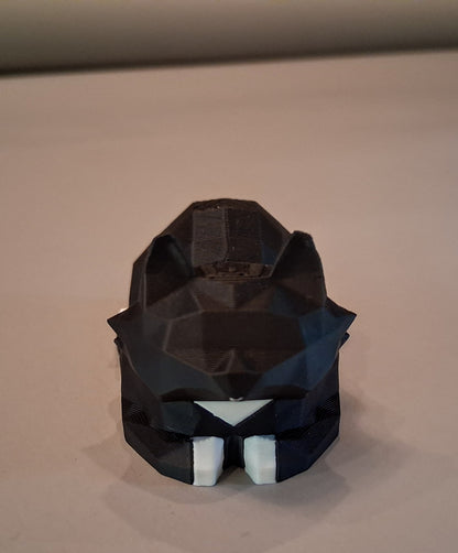 Small Low Poly Loafing Cat