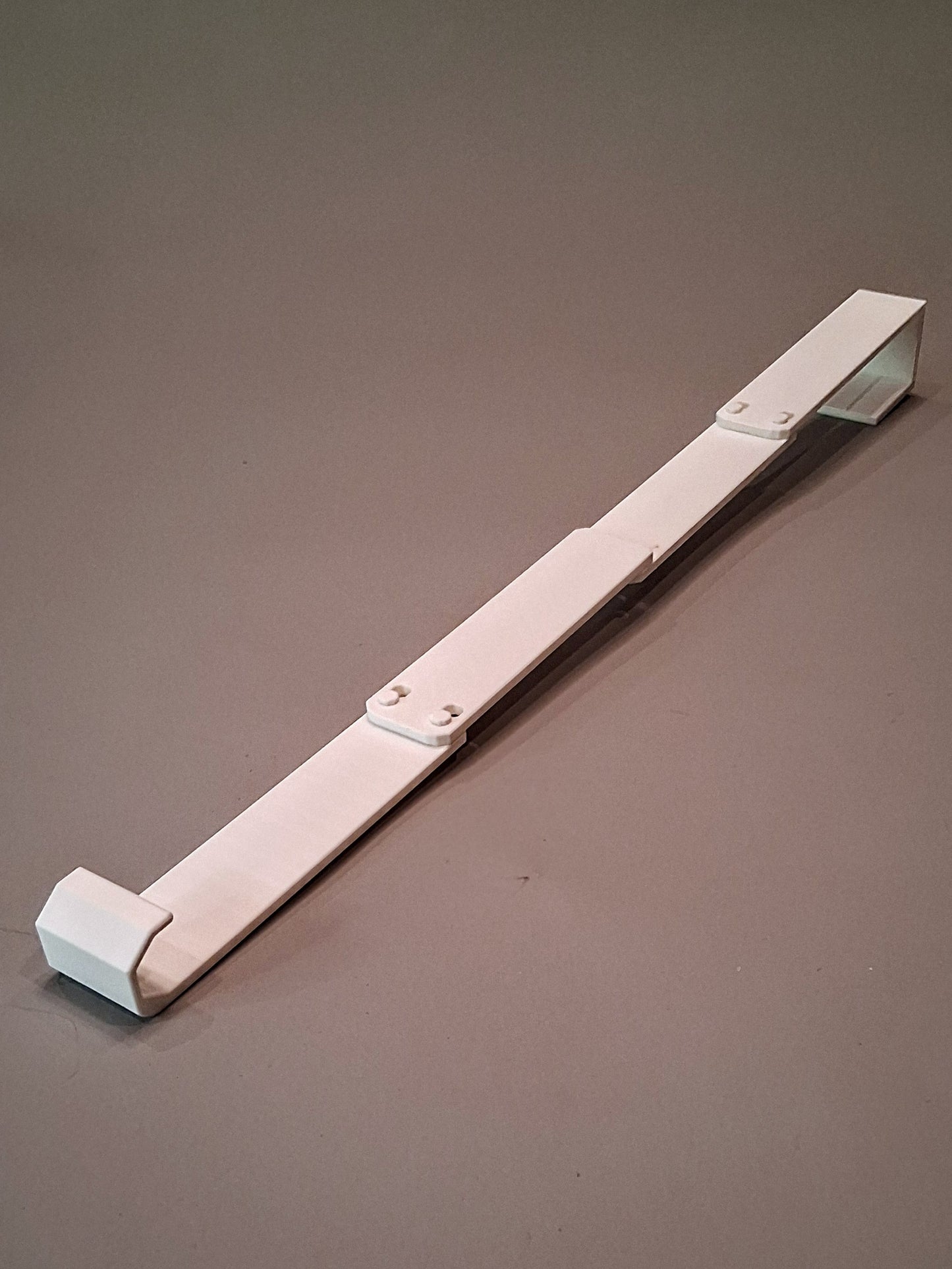 Extendo-Hook: The Expandable Over-the-Door Storage Hook